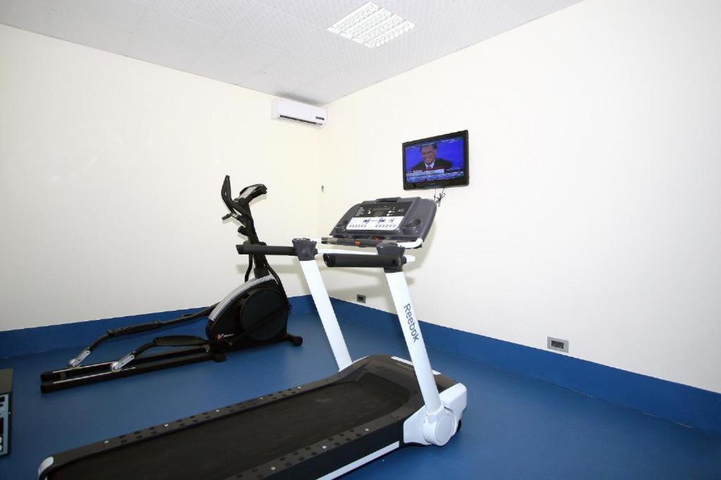 Britannia Suites Beirut Bagian luar foto