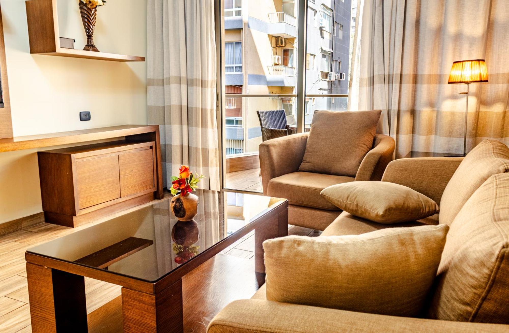 Britannia Suites Beirut Bagian luar foto