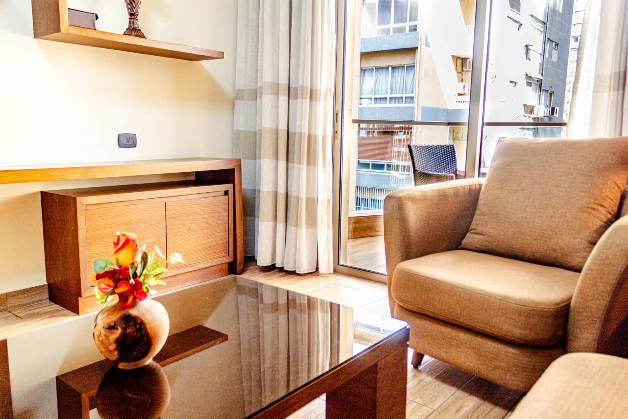 Britannia Suites Beirut Bagian luar foto