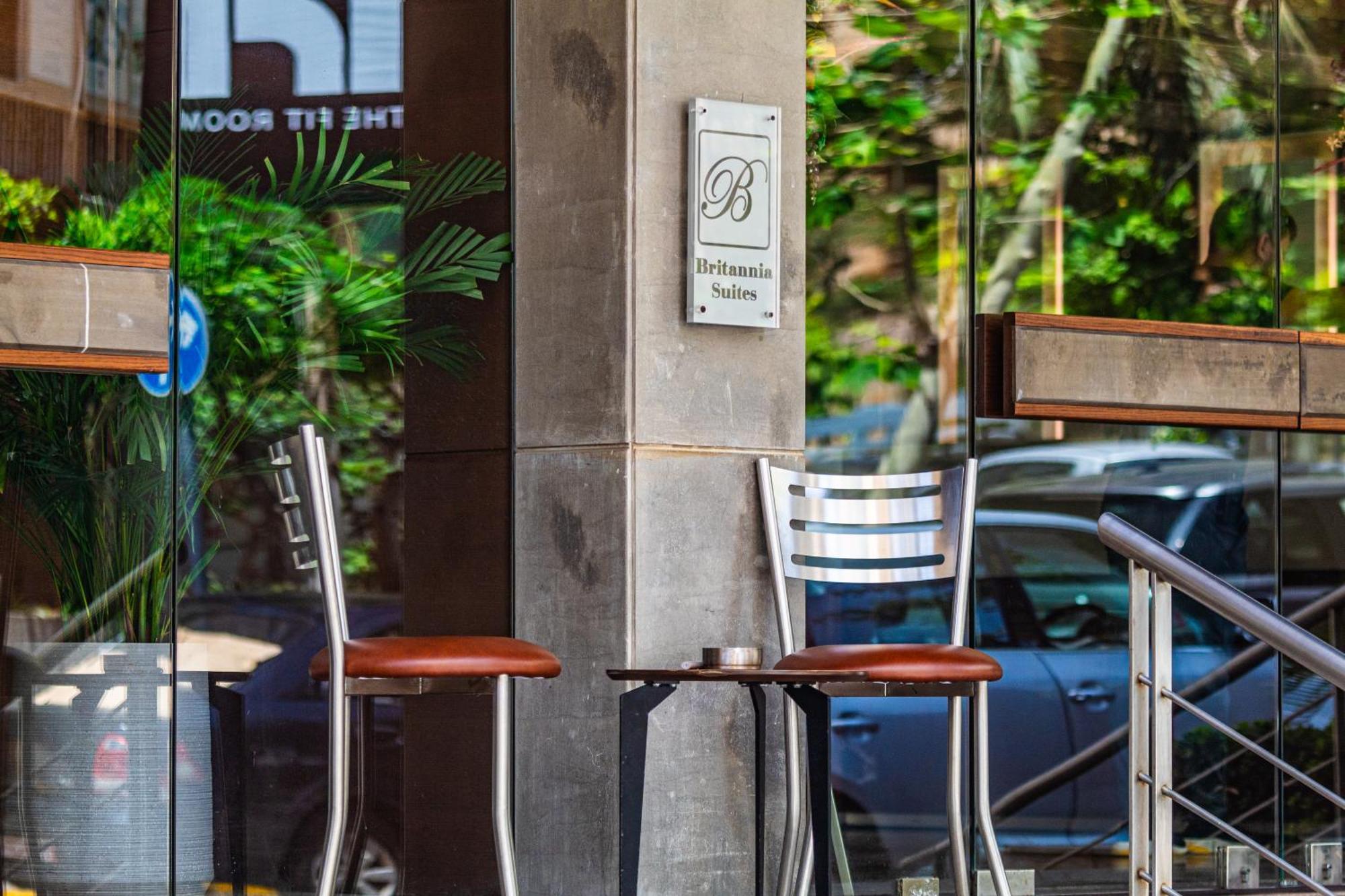 Britannia Suites Beirut Bagian luar foto