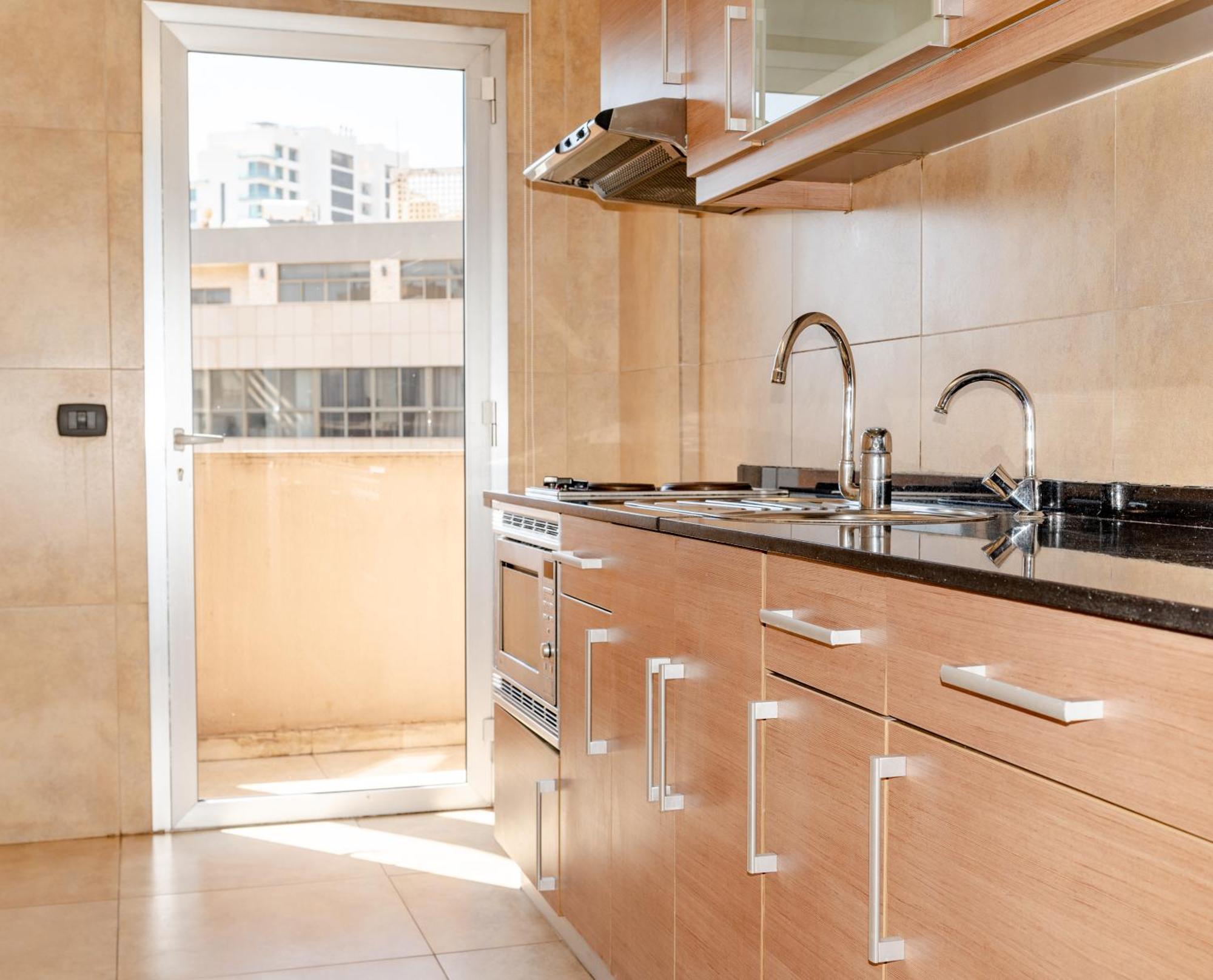 Britannia Suites Beirut Bagian luar foto