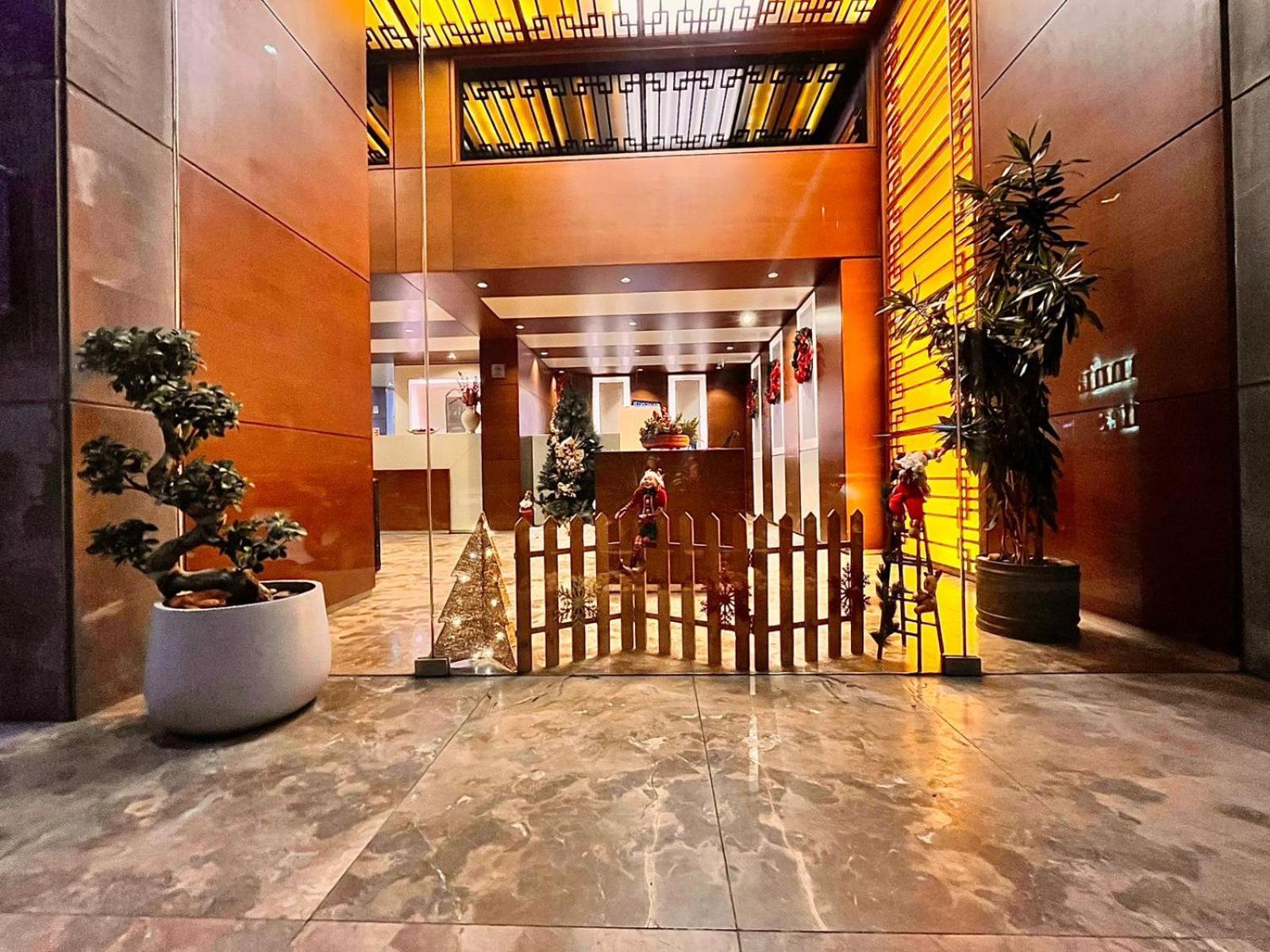 Britannia Suites Beirut Bagian luar foto
